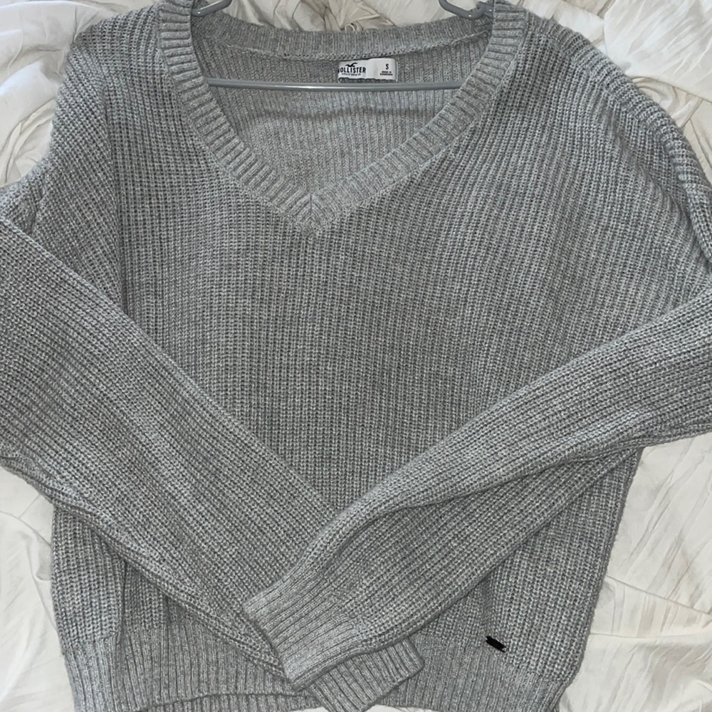 Size Small Hollister sweater - grey